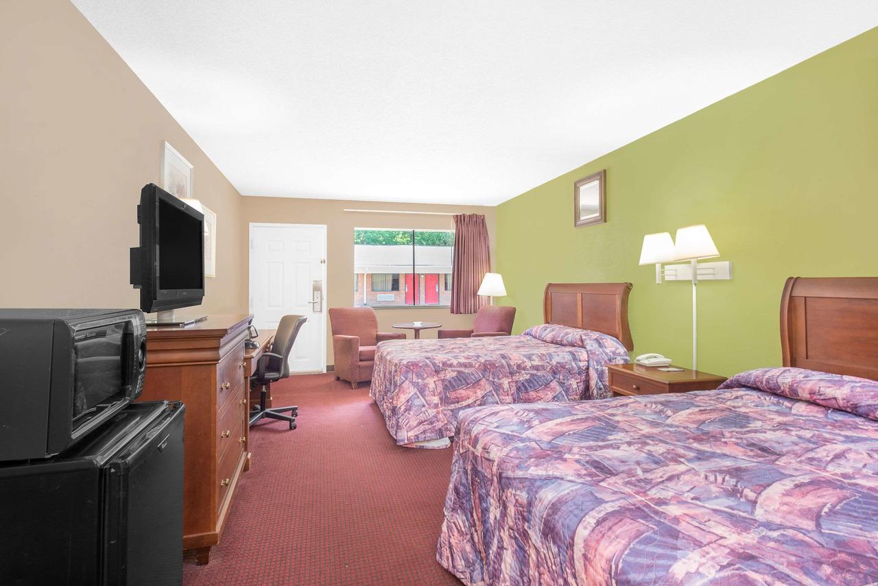 Hotel Express Anniston/Oxford Extérieur photo