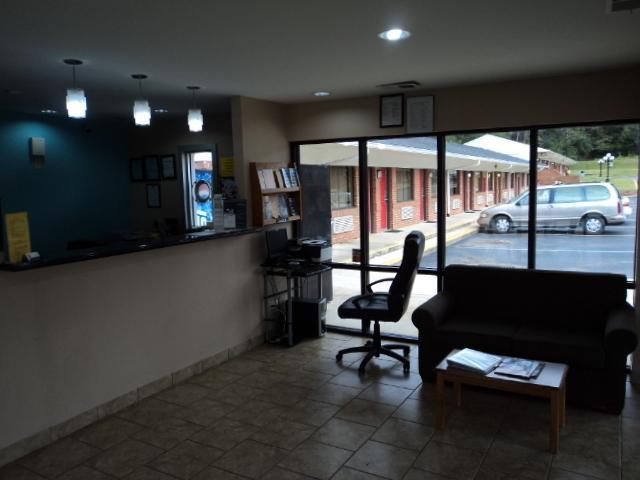 Hotel Express Anniston/Oxford Extérieur photo
